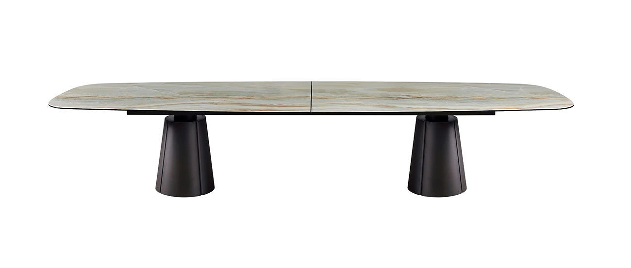 Alabastro Dining Table