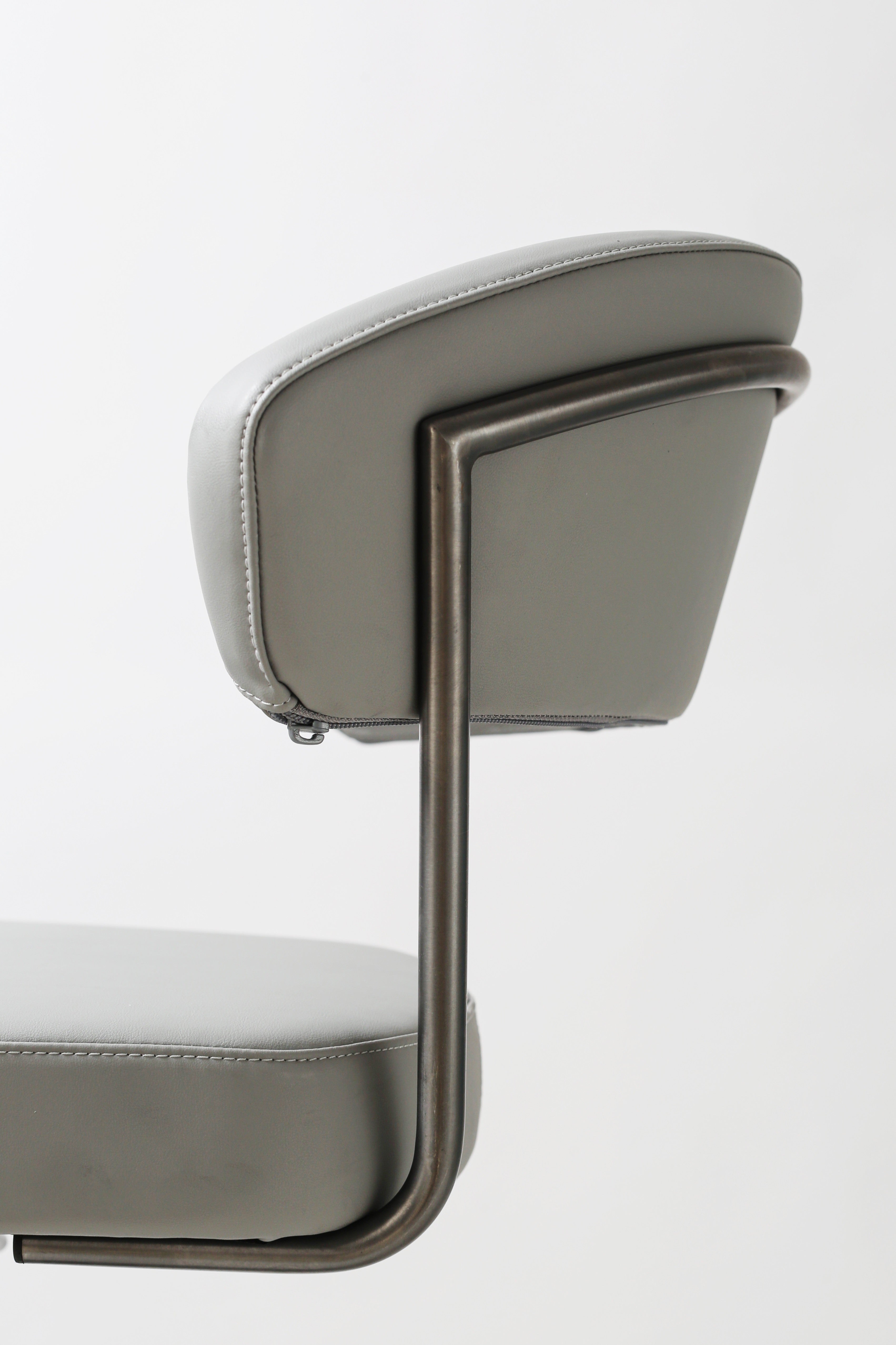 K C218A-930 Charcoal Barstool [ clone ]