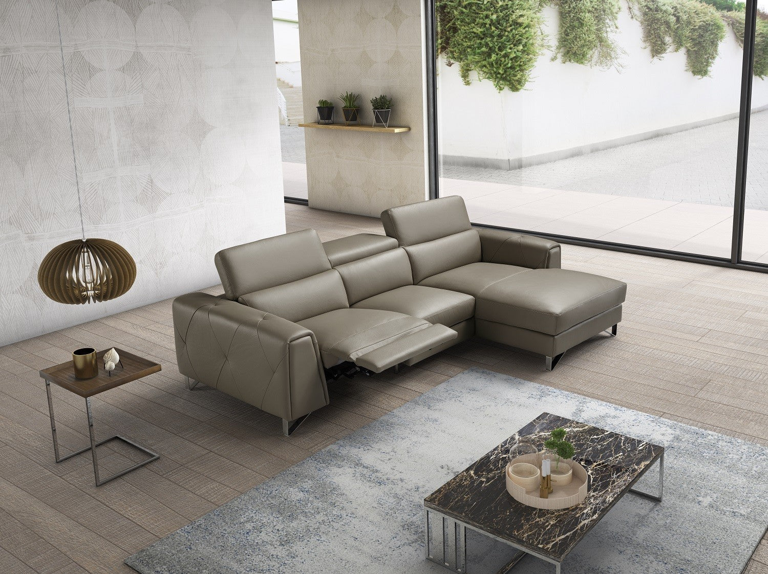Maya Chair and Ottoman in Black [ clone ]
