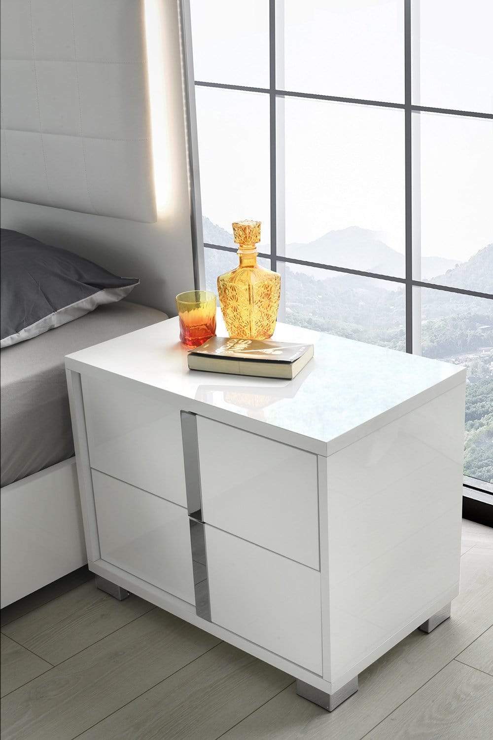 J and M Furniture Bedroom Furniture Sets Giulia Bedroom Collection in Gloss White | J&M Furniture